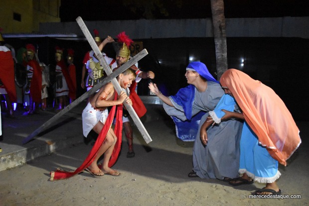 Espetáculo “ O Nazareno” emociona público na estreia em Santa Cruz