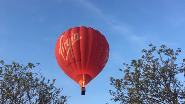 hot air balloon