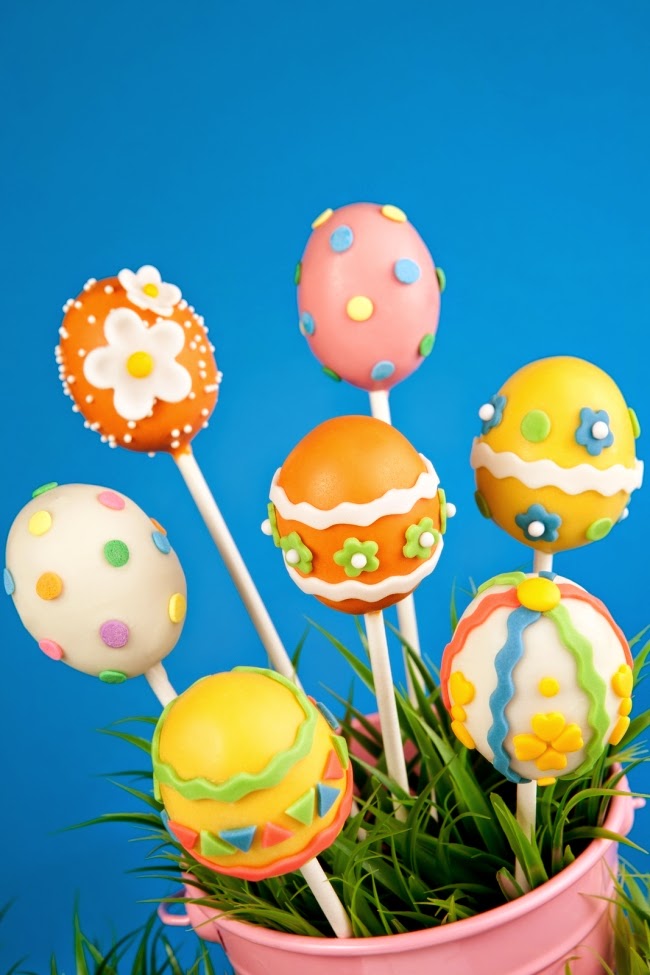 Easter Egg Cake Pops by Spaceships and Laserbeams