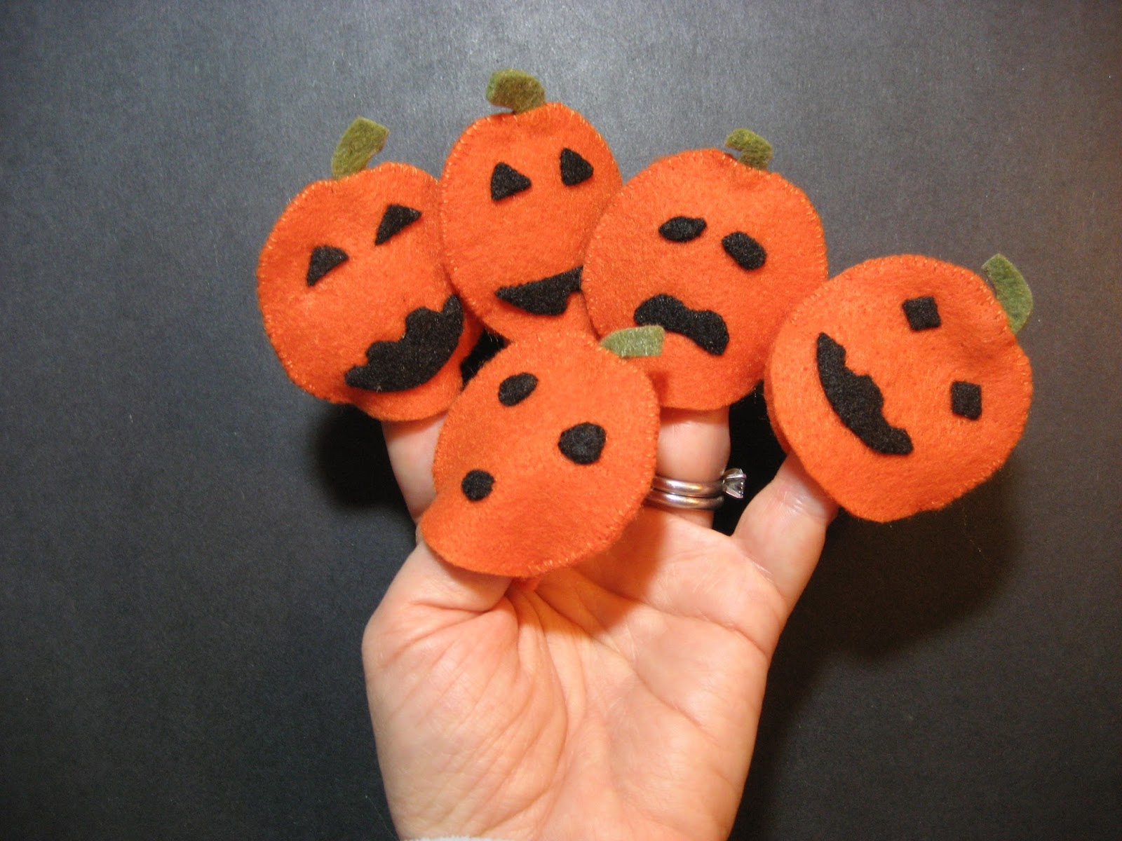 pumpkin finger puppets