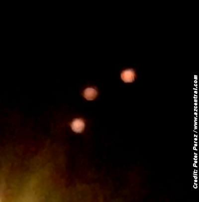 UFOs Photographed Over Phoenix, Arizona 4-5-15