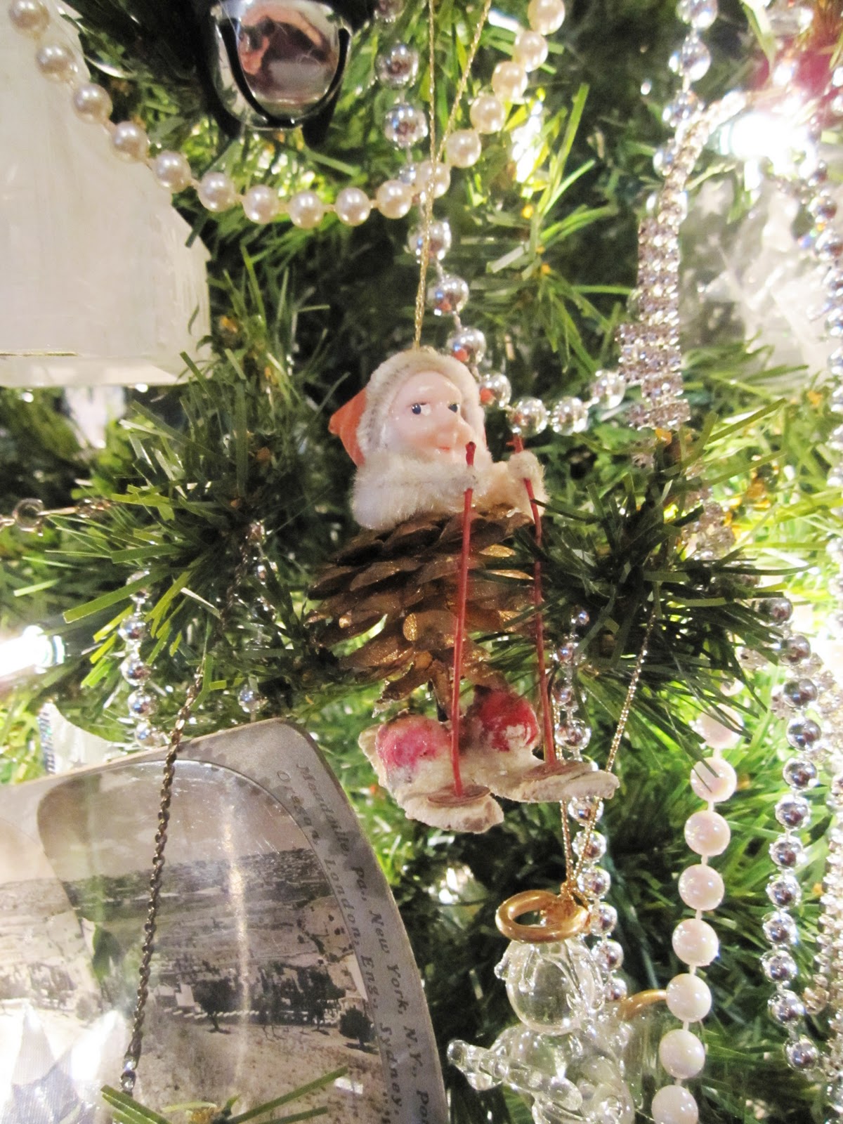 The Quirky Quail: Christmas Around the House