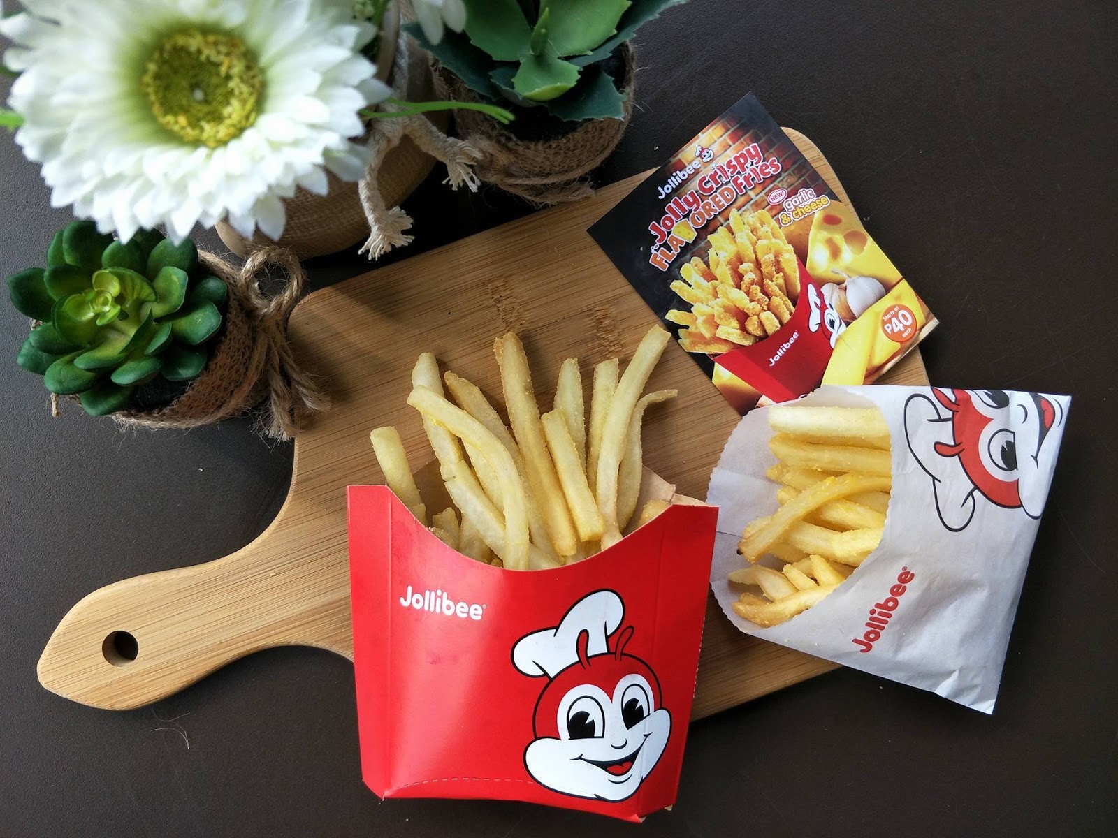 Say Hello to Jollibee's Garlic and Cheese Fries