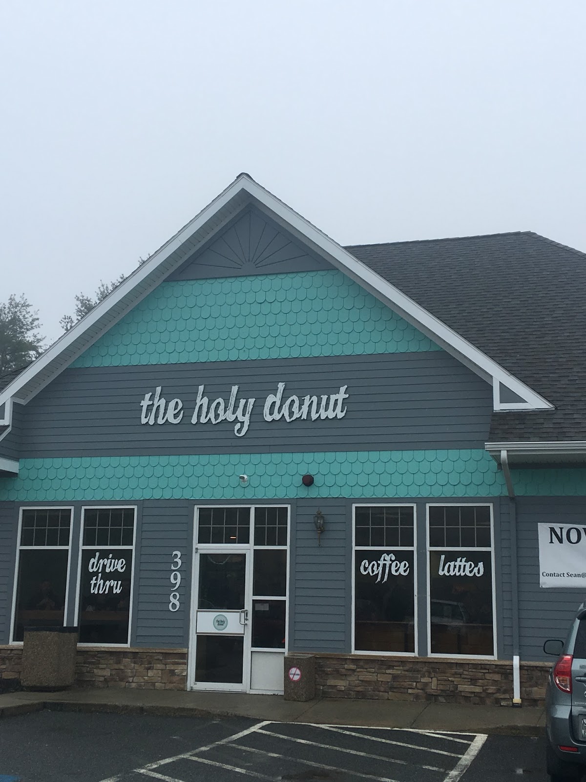 places to eat in portland, where to eat in maine, best donuts to eat, potato donut