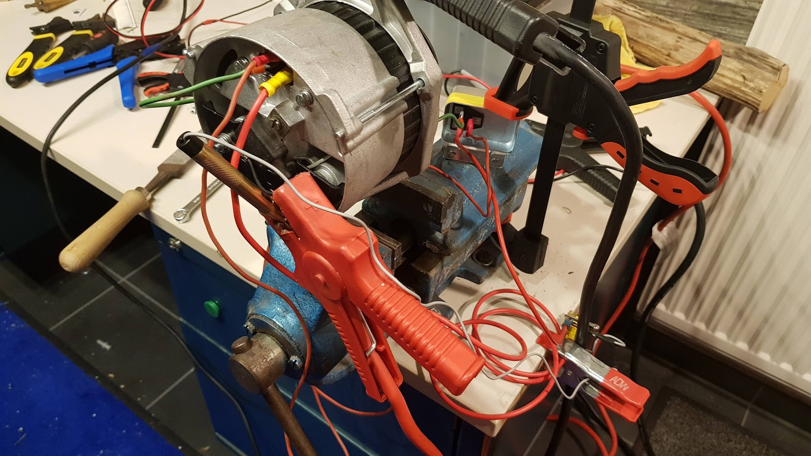 Buggybayern Lichtmaschine Typ 4 ausgebaut testen