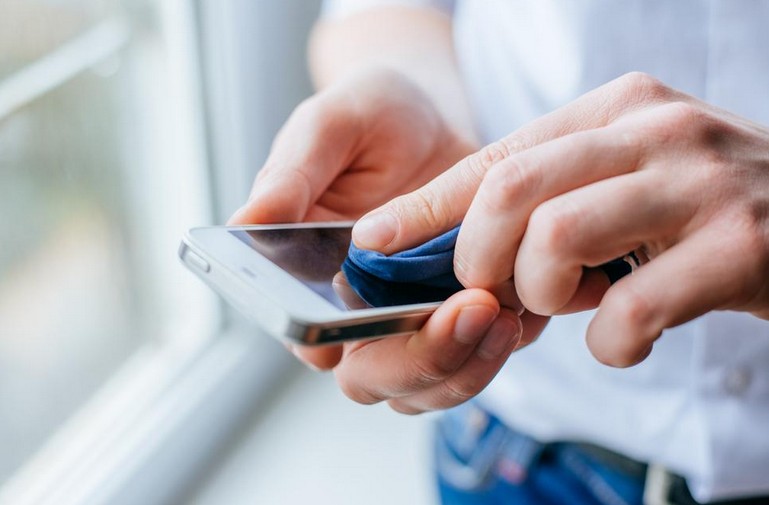 Cara Merawat Smartphone Games Agar Tetap Awet