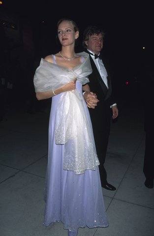 LOVE4NYC: Red Carpet Moments of the ’90s: Kim Basinger, Sharon Stone ...