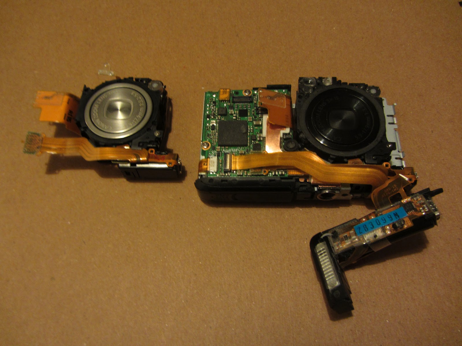 Mike is Bored: How to fix a Canon camera with lens error. SD780
