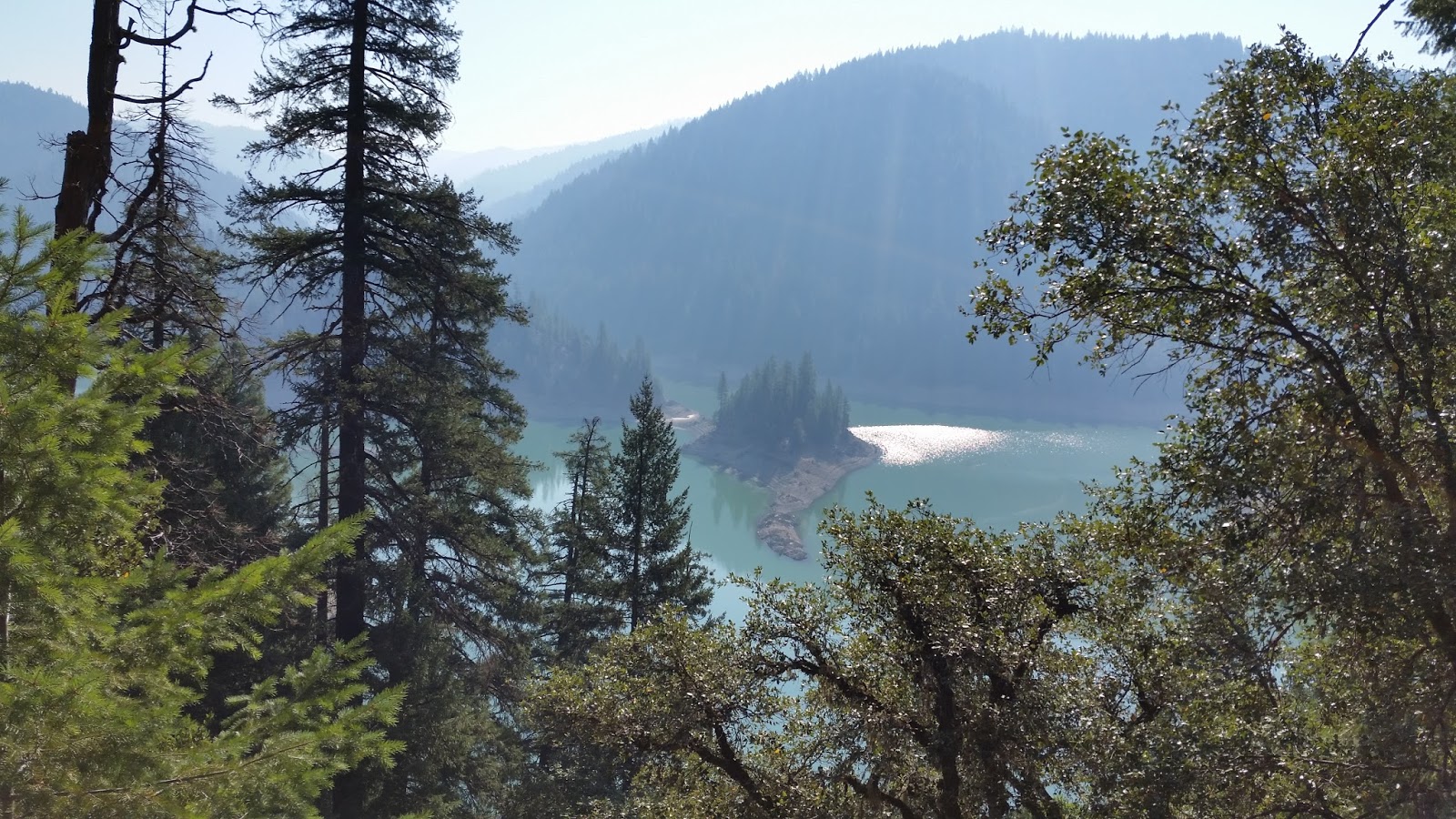Wes' Travels to California Lakes Lake McCloud Shasta & Siskiyou