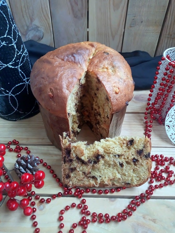 Panettone de calabaza con chocolate y naranja confitada. Receta navideña. Desayuno, merienda, postre. Muy esponjoso. Sin masa madre. Sin prefermento. Cuca