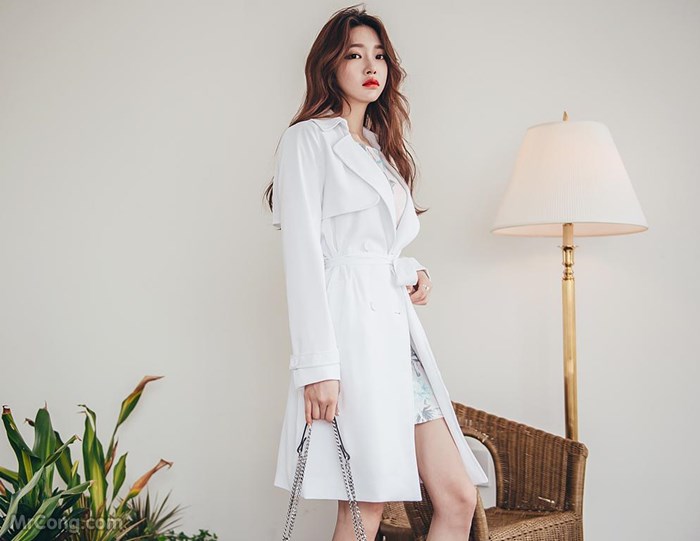 Beautiful Park Jung Yoon in the April 2017 fashion photo album (629 photos) photo 29-17