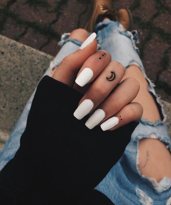 165+ Best Finger Tattoo Symbols and Meanings (2019) Designs for Women