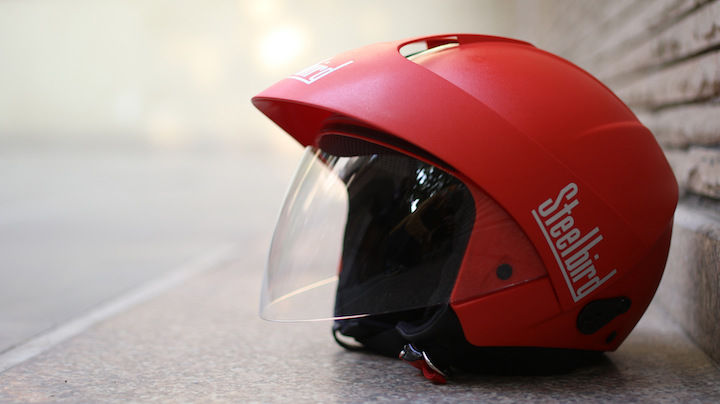 Uber is delivering Red Steelbird SB-35 Cruz Helmet fro free