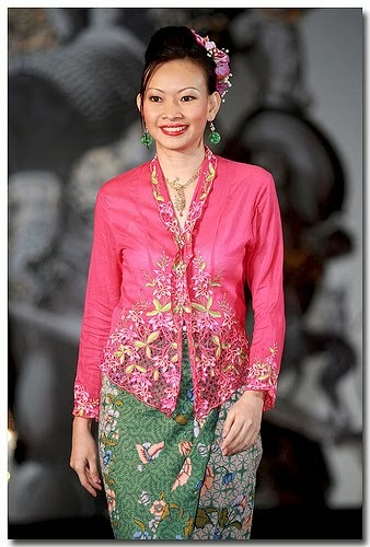 Kumpulan Foto Model Baju Kebaya Nyonya Melaka - Trend Baju Kebaya