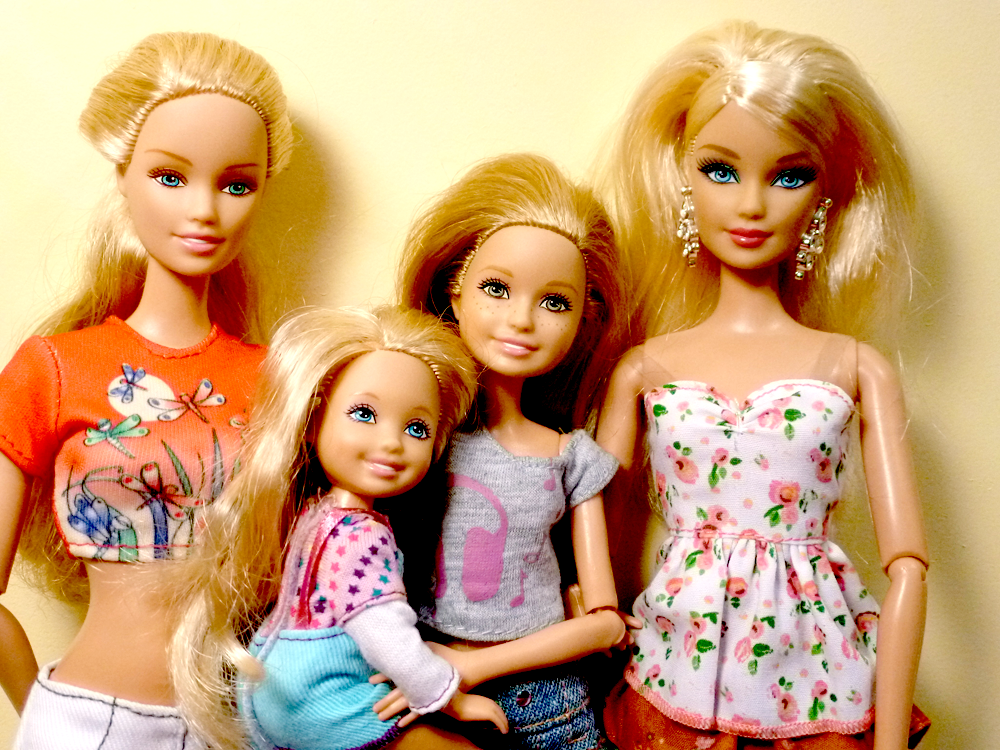 Alura Renee Dolls: [Profile] Barbie