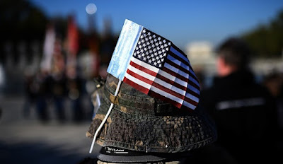 images of veterans and flags images of veterans and flags