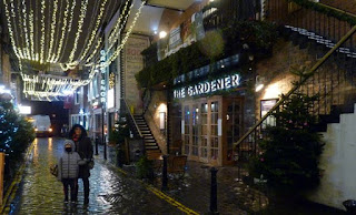 Glasgow, Ashton Lane. Glasgow, Ashton Lane.