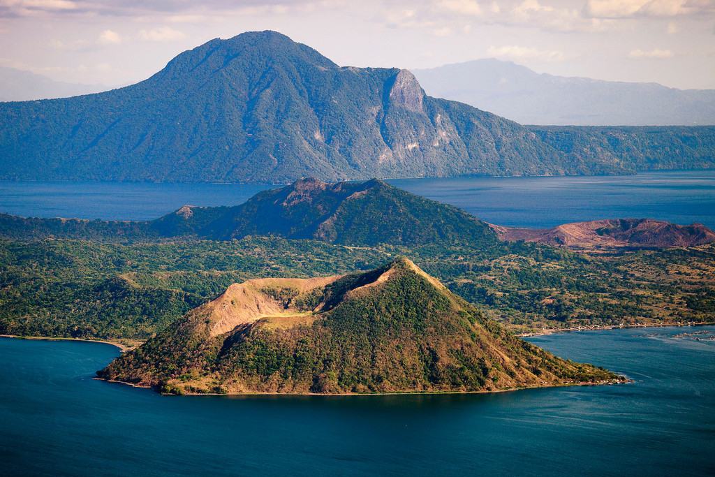 Lakbayin Pinas: Taal Volcano at Tagaytay