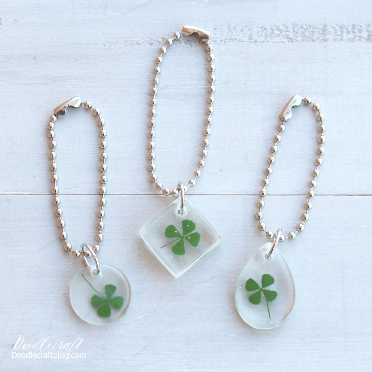 Real four leaf clover keychain  Comes with gift card as shown makes a great gift 