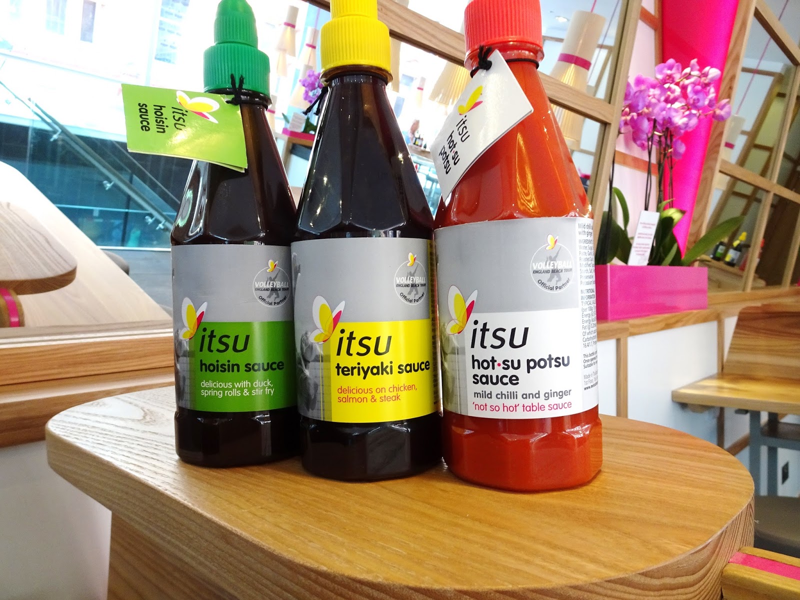 Food Lunch at Itsu, Reading A View from the Balcony