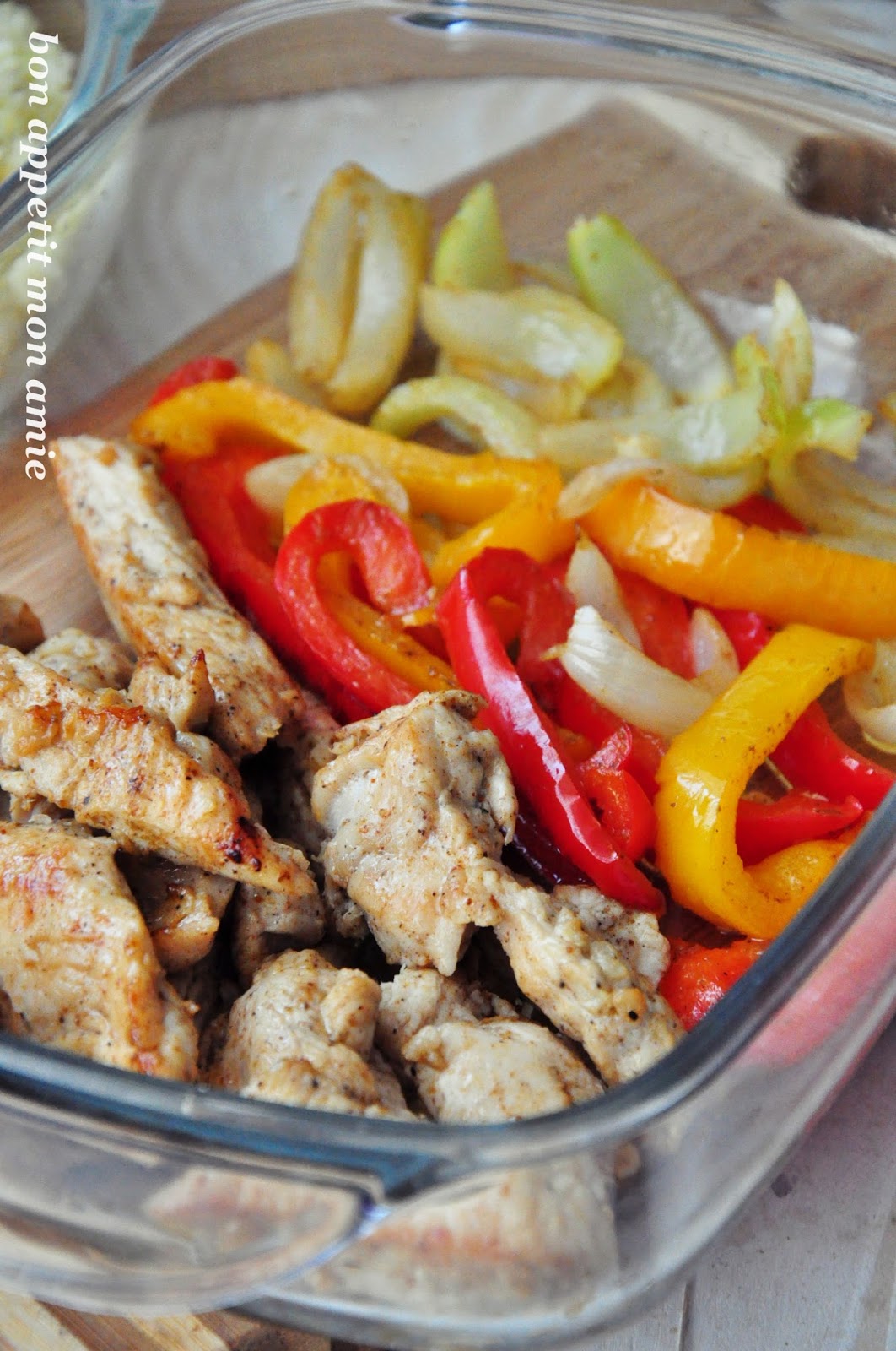 Bon appetit mon amie Fajitas inaczej... czyli obiadowy sposób na kurczaka