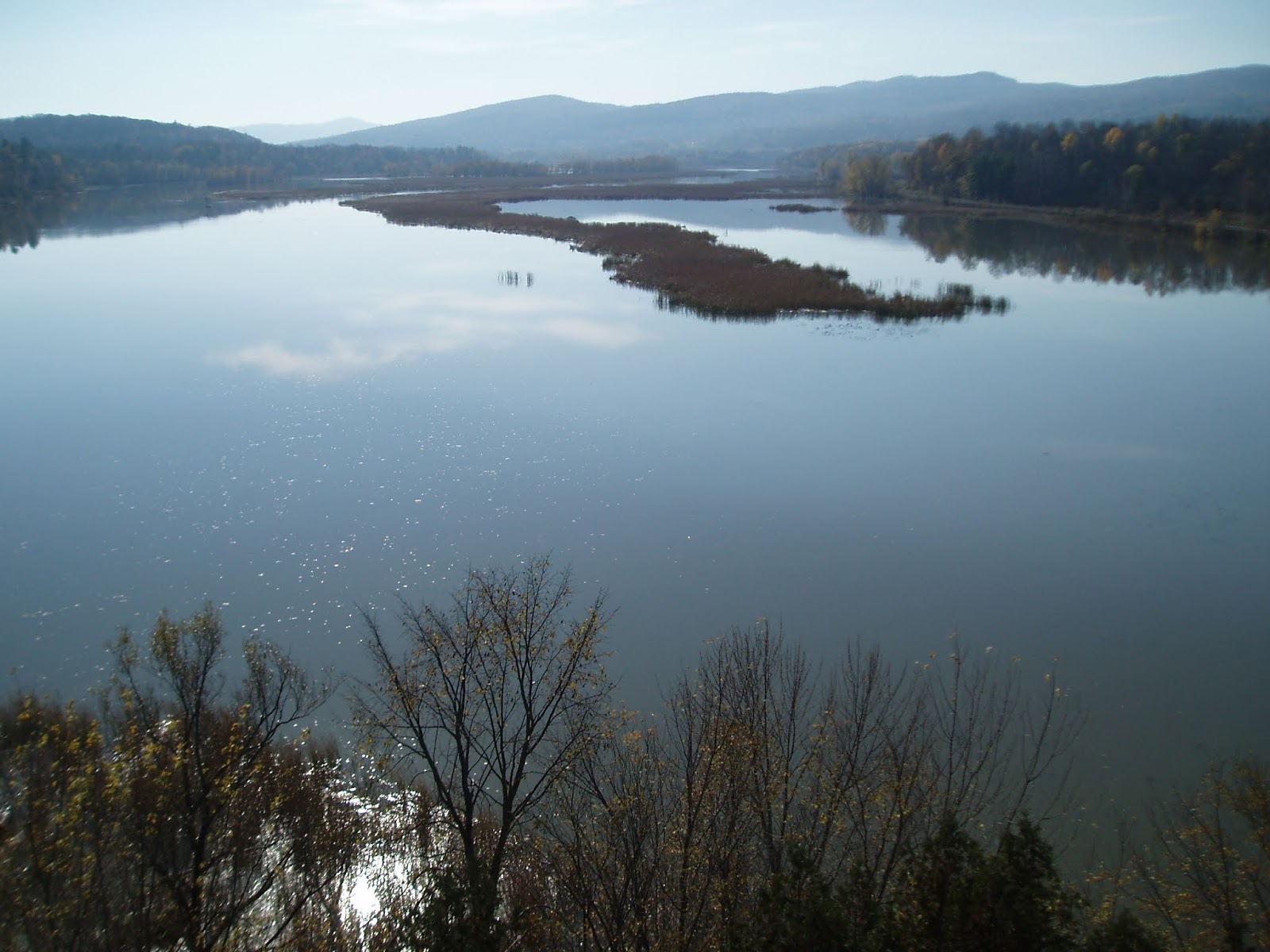SOUTH BAY LAKE CHAMPLAIN & POULTNEY RIVER paddling, hiking