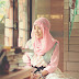 Pilihan Warna Hijab Untuka Gamis Berwarna Soft Lilac