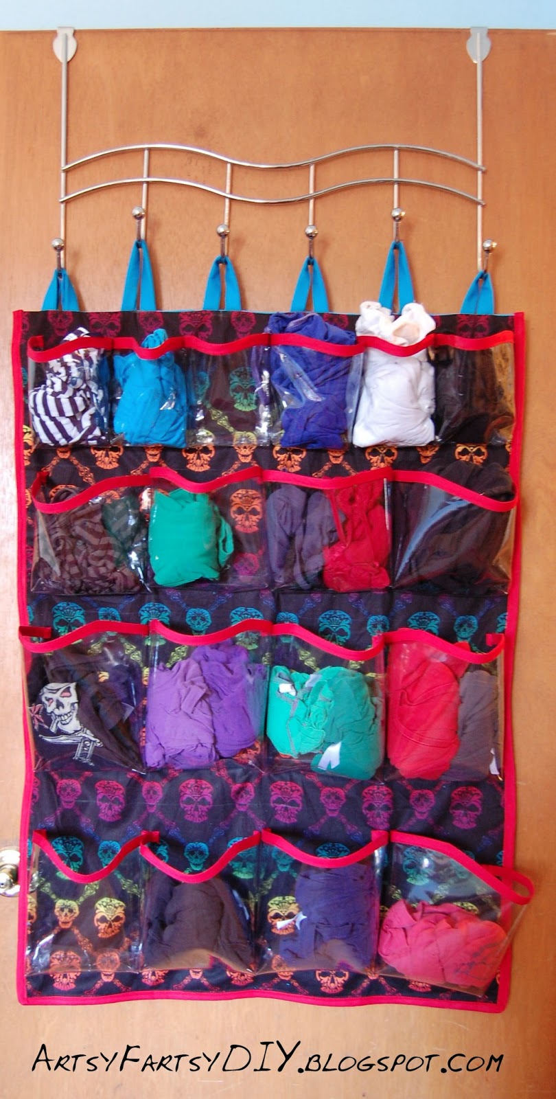 Artsy Fartsy DIY DIY Over the Door Organizer with Vinyl & Cotton