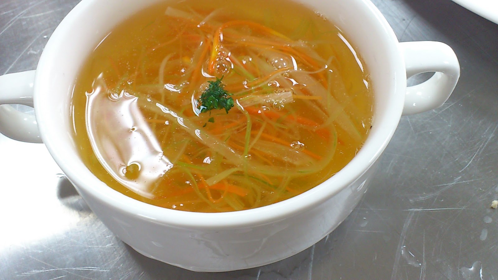 ...Fishy の Cooking Diary... Chicken Consomme A La Julienne 蔬菜絲雞清湯