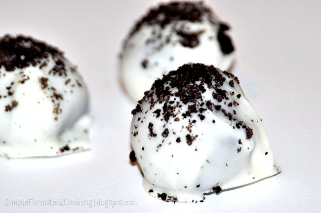 More Quick and Easy Christmas Truffles - Chocolate Chip Cookie Dough ...