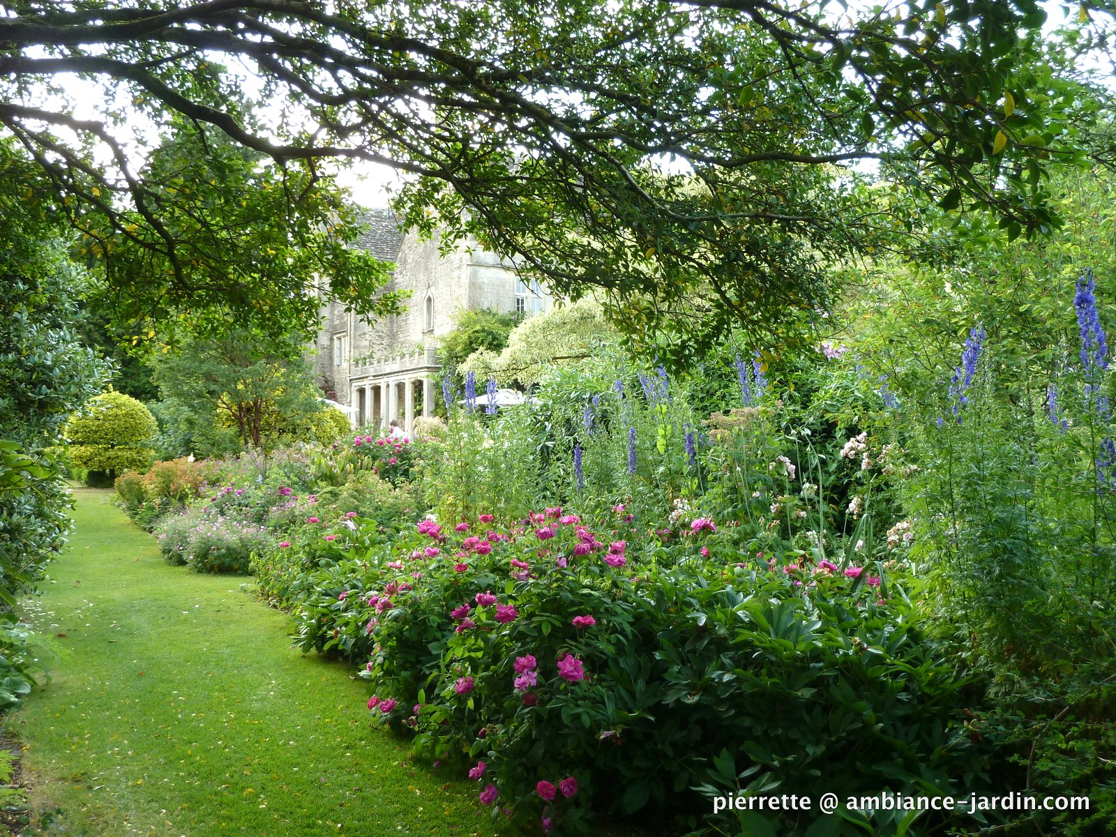 ambiance-jardin-barnsley-house-garden-rosemary-verey