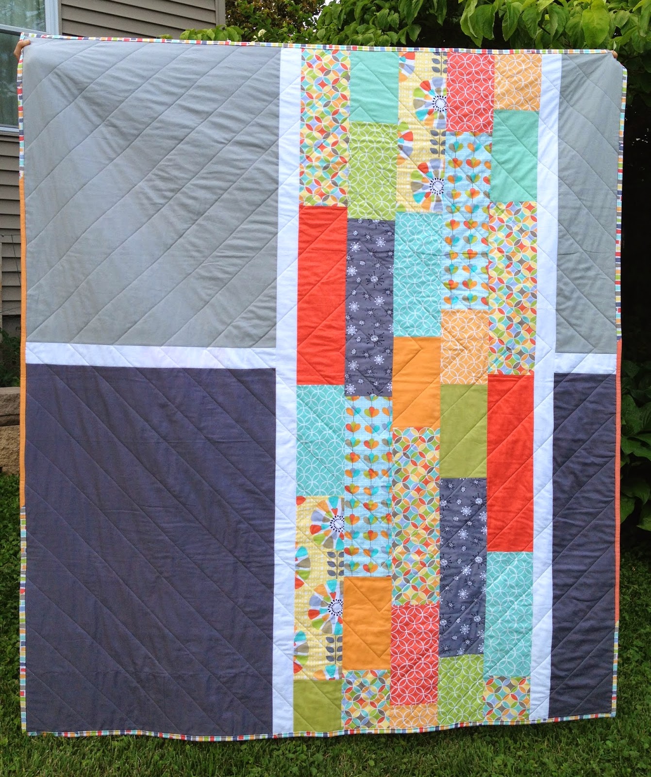 A Blue Sky Kind of Life: Pinwheel Pods Quilt: A finish!