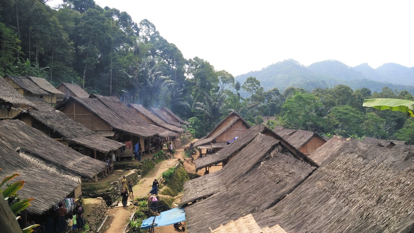 Menjelajahi Kehidupan Sederhana di Jantung Banten: Pesona Kampung Adat Suku Baduy Leuwidamar
