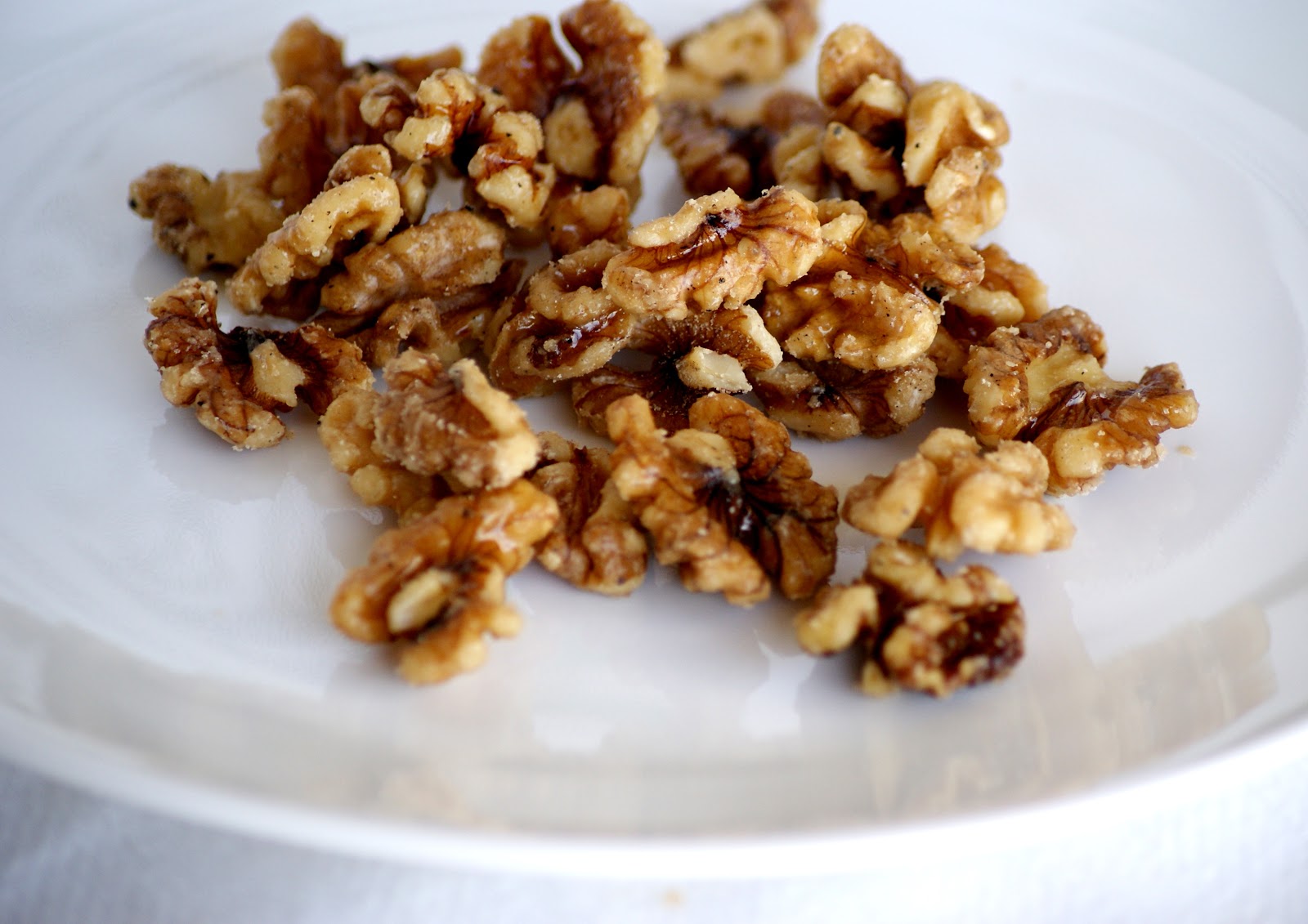 Dil Se.. Maple Glazed Walnuts / Candied Walnuts