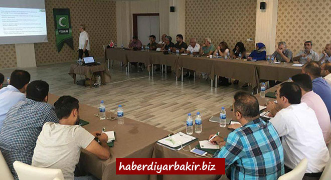 Yeşilay bölge toplantısı Diyarbakır'da yapıldı Yeşilay bölge toplantısı Diyarbakır'da yapıldı