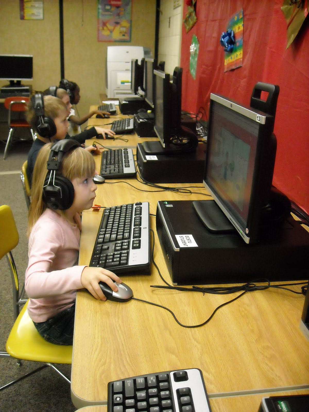Mrs. Swanson's Kindergarten Blog PM We love the Computer Lab