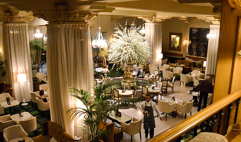 Best Afternoon Tea In Chicago The Maestro Afternoon Tea In The Palm Court At Drake Hotel Chicago