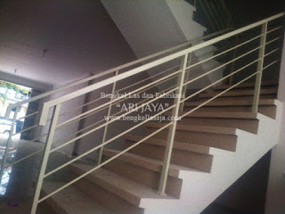 Jasa pembuatan railing tangga murah surabaya sidoarjo, indonesia.