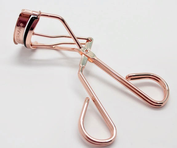 Beauty Bar 101: How to Apply False Lashes