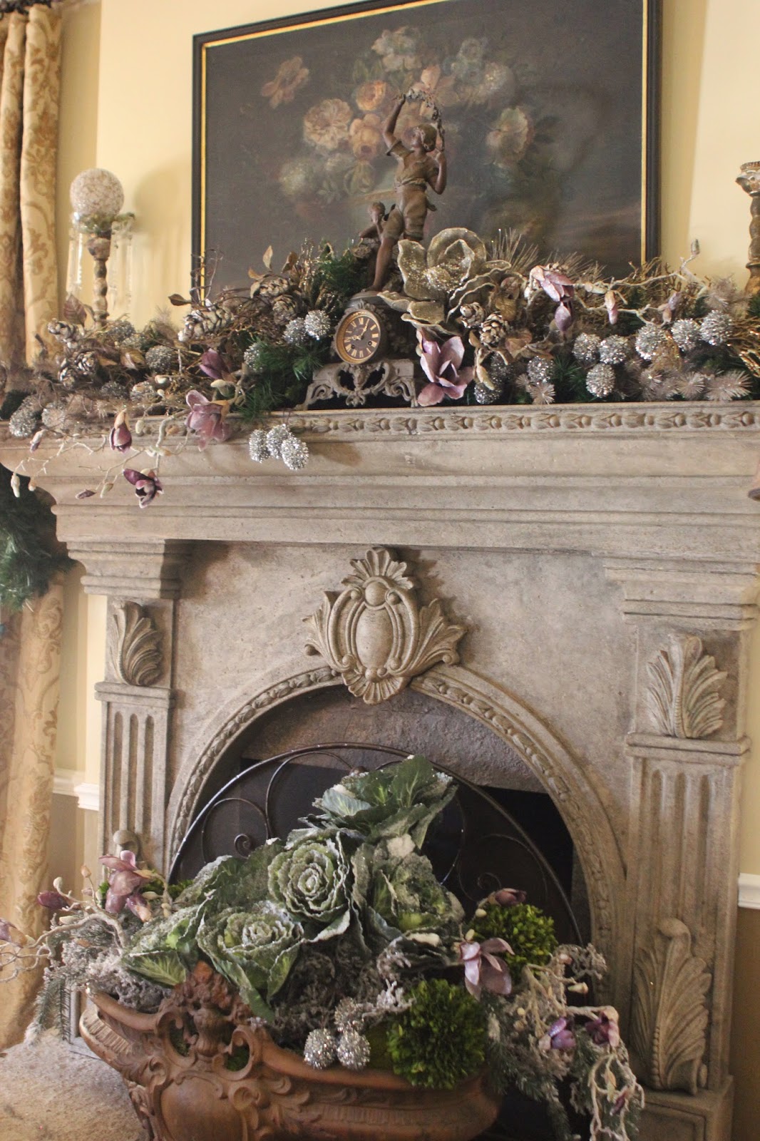 Romancing the Home: Christmas Decoration Begins