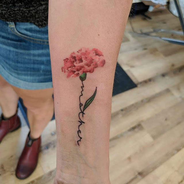 Tatuagens de flores para as mulheres Tatuagens de flores para as mulheres