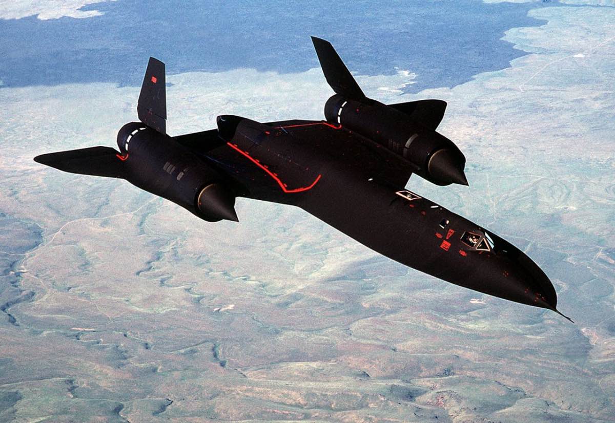Lockheed-SR-71-Blackbird-Flying-the-worlds-fastest-plane.jpg