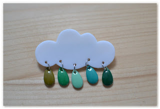 broche nuage et gouttes camaïeu de verts