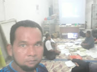 Subhanallah....Militannya Kader PKS, Tungguin Istri yang Lagi Kawal Suara Subhanallah....Militannya Kader PKS, Tungguin Istri yang Lagi Kawal Suara