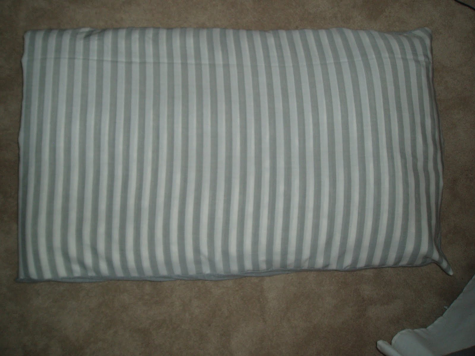 owen's olivia Simple Pillowcase Dog Bed {Tutorial}