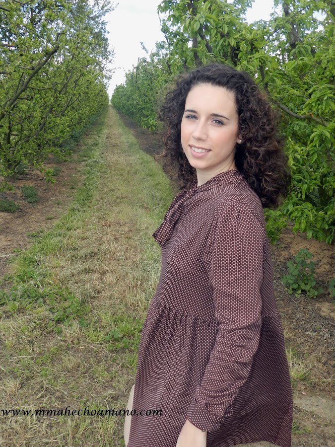 DIY-vestido-camisero-con-patrón-de-camisa-lunares