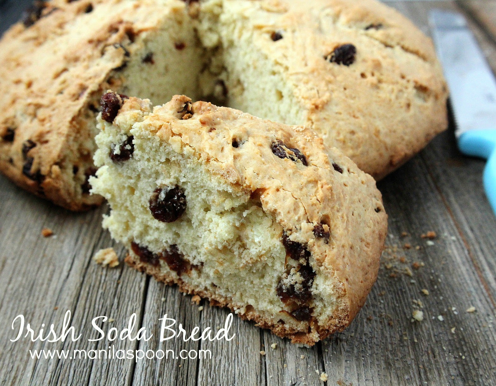  It doesn't require much effort to make this delicious Irish Soda Bread made even more flavorful with the addition of sweet raisins. Enjoy for tea time or with your coffee. SO GOOD!! #irish #sodabread