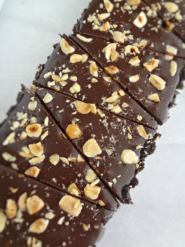 {No Bake} Chocolate Hazelnut Tart