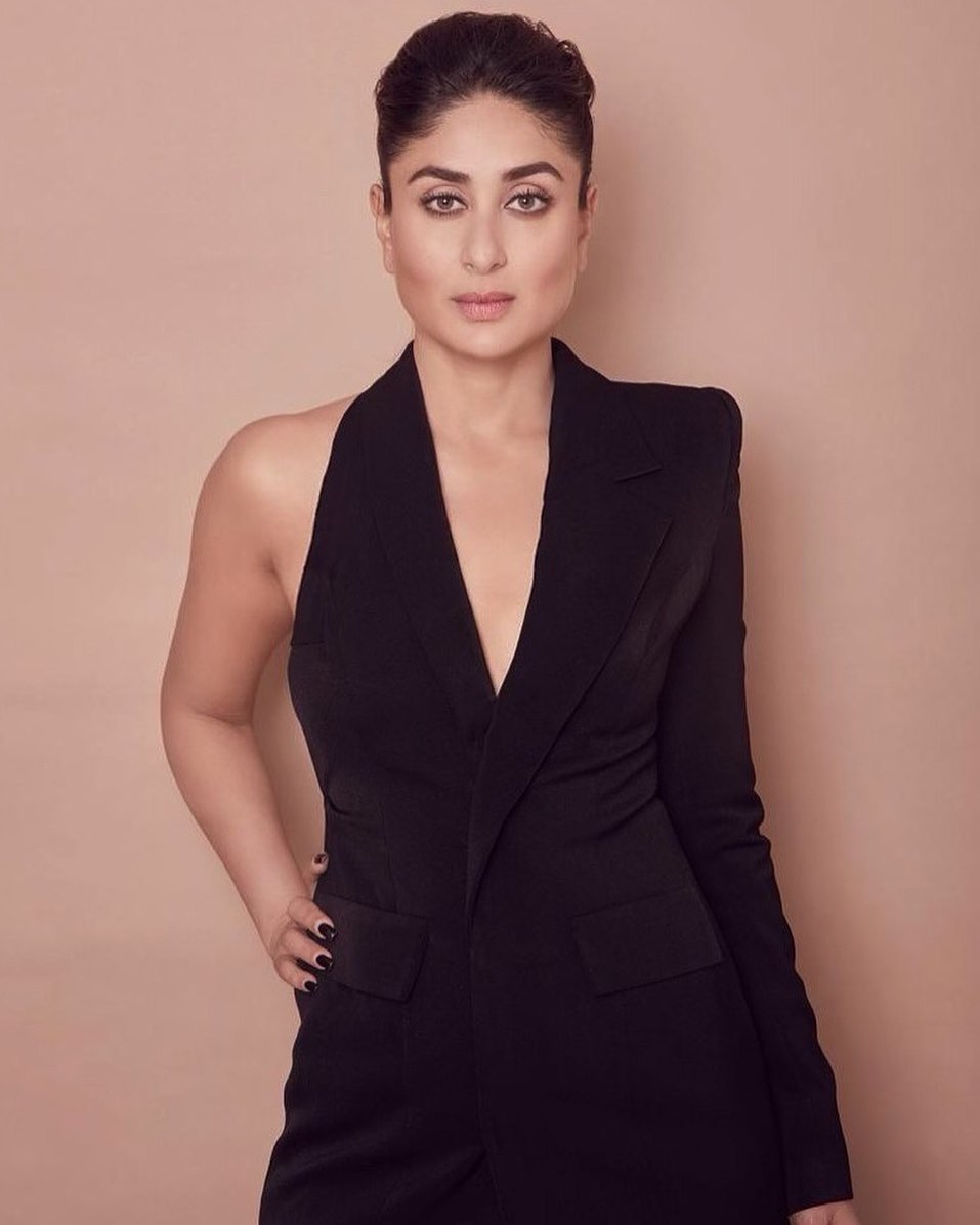 Kareena Kapoor Khan New Stills - Latest Movie Updates, Movie Promotions