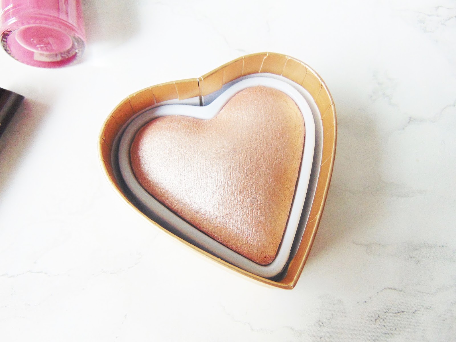 Makeup Revolution I heart makeup goddess of faith highlighter Makeup Revolution I heart makeup goddess of faith highlighter
